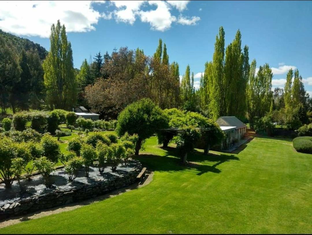 Queensberry Inn Exteriör bild